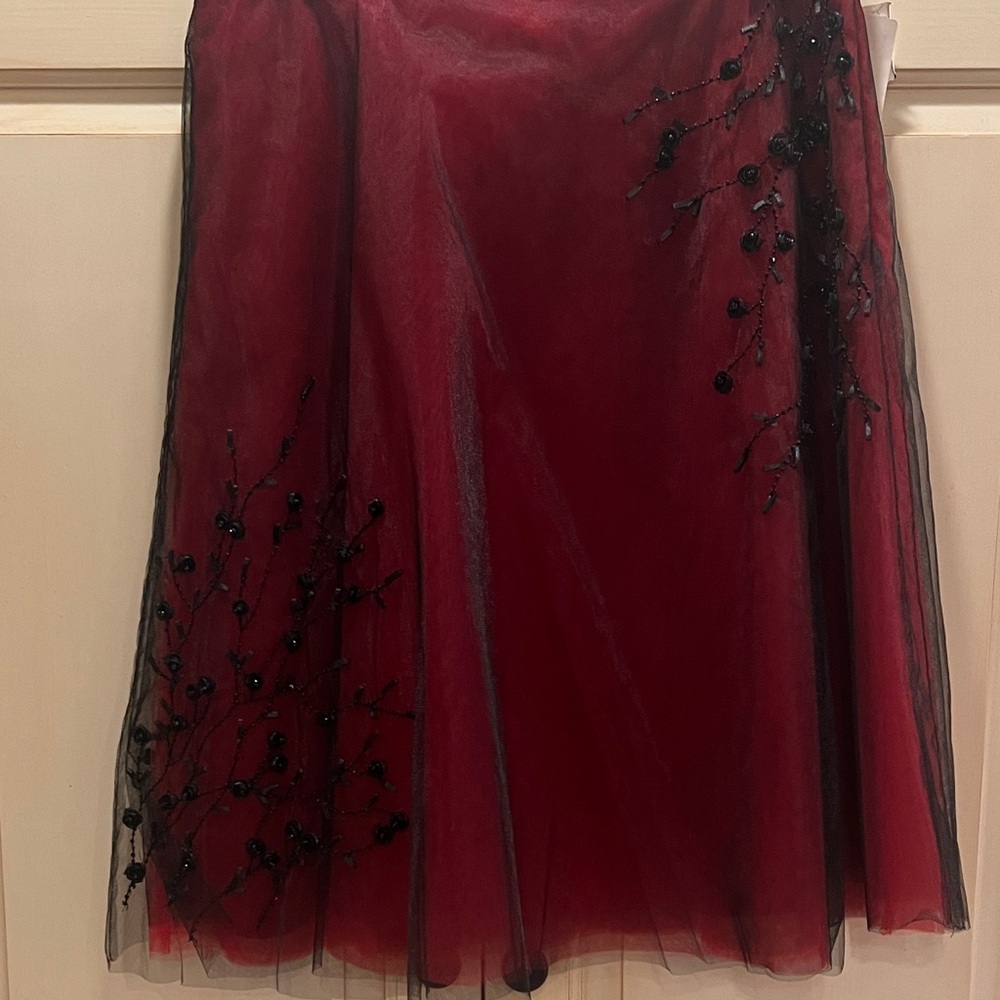 New Elegant Red Skirt with Black tulle and Embellishments - Picture 10 of 11